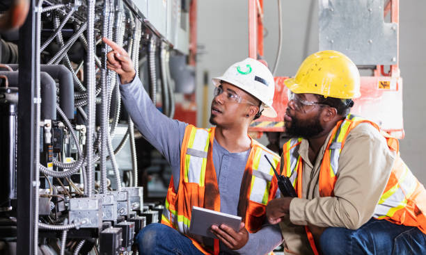 Best Affordable Emergency Electrician  in Mission, OR